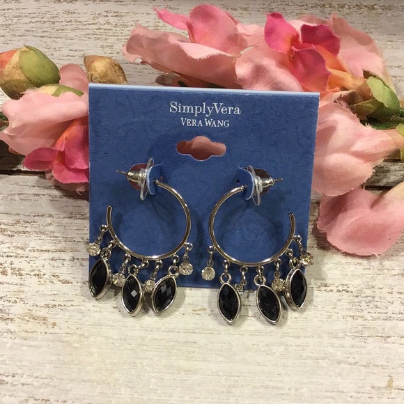 Simple Vera Hoops - Picture 5 of 6